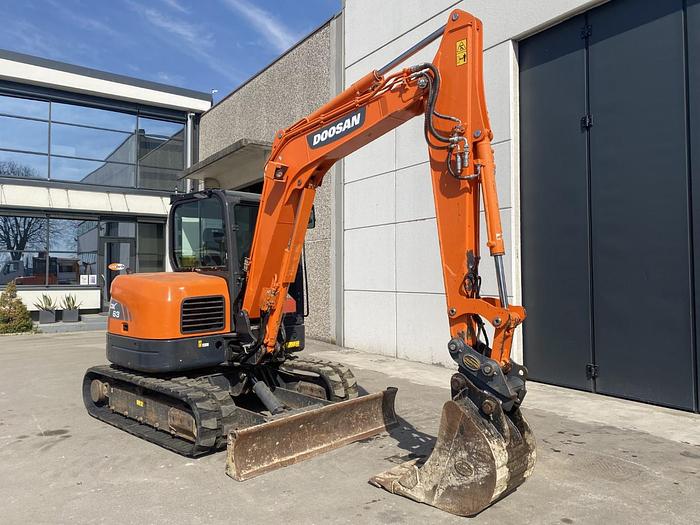 Usato 2016 DOOSAN DX63-3