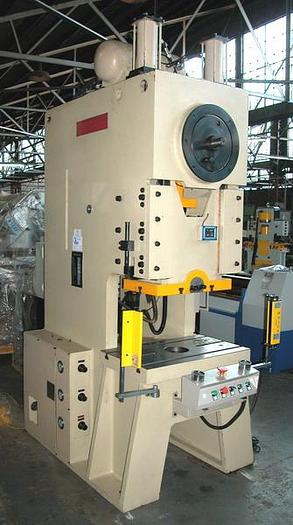 Used MAC Eccentric press with adjustable stroke, pneumatic.