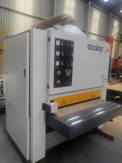 Used Used Giantway heavy duty drum sander (AS NEW with extra belts)