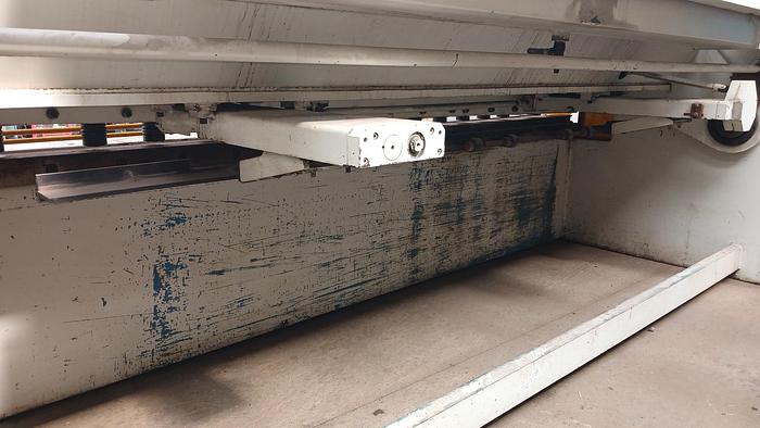 Used ACL Lifeng hydraulic swing beam guillotine