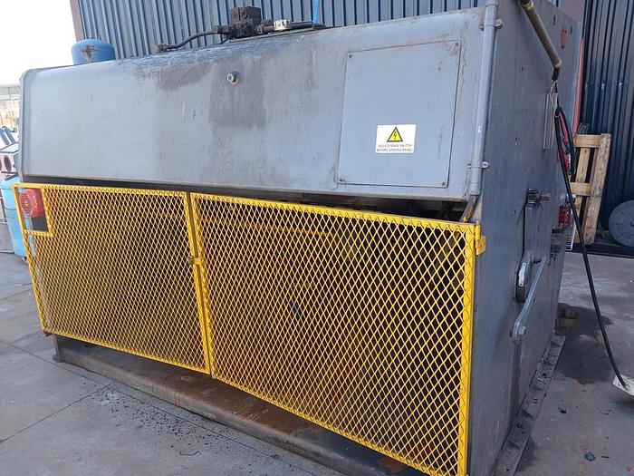 Used Heli hydraulic guillotine (10mm)
