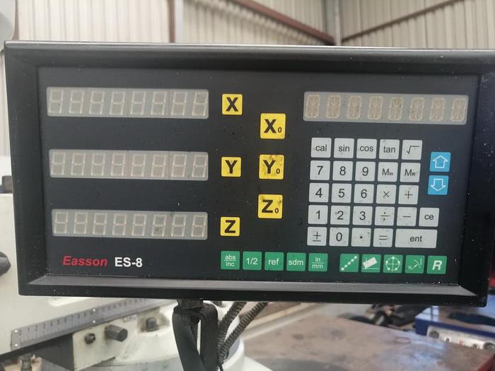 Used Contour turret milling machine