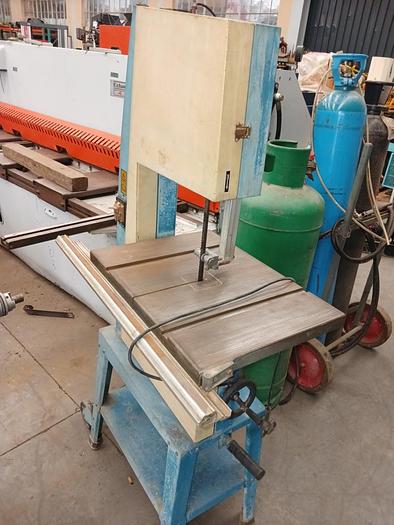 Used 2005 Vertical band saw