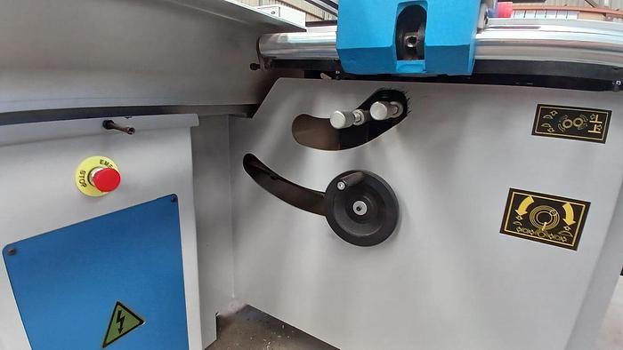 Used Industrial panel saw (As new!!)