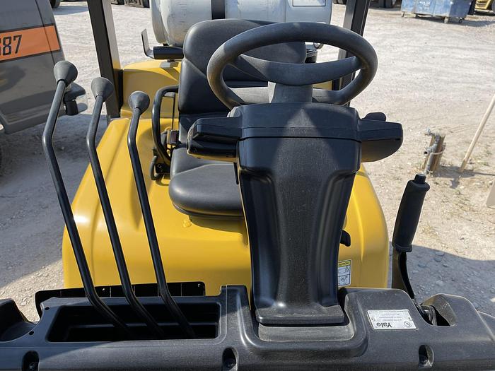 Used 2012 Yale GLC050VX Forklift
