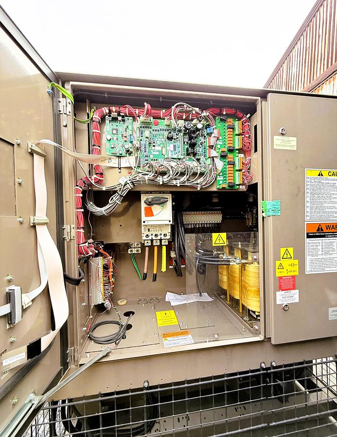 Used 2024 York / Johnson Controls YVAA-0183 Screw Chiller – VERY LOW HOURS