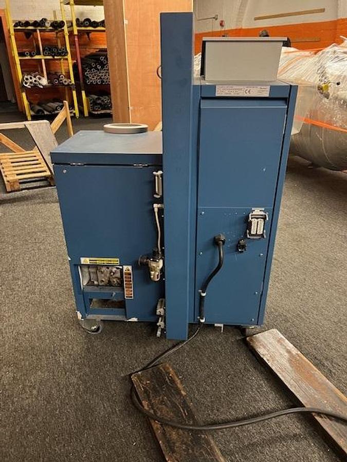 Used Nordson Versablue VT Adhesive Melter Moldman Meltman