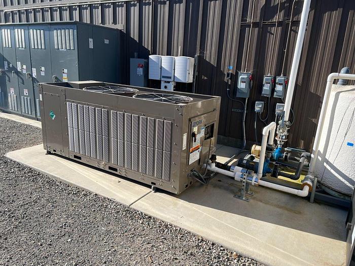 2024 YORK 28 Ton Air Cooled Chiller 208V YCAL-0028EE17