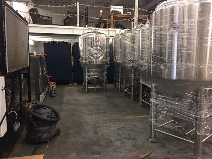 NEW 10 BBL Stainless Jacketed Fermenter / Unitank - Leftover Stock 