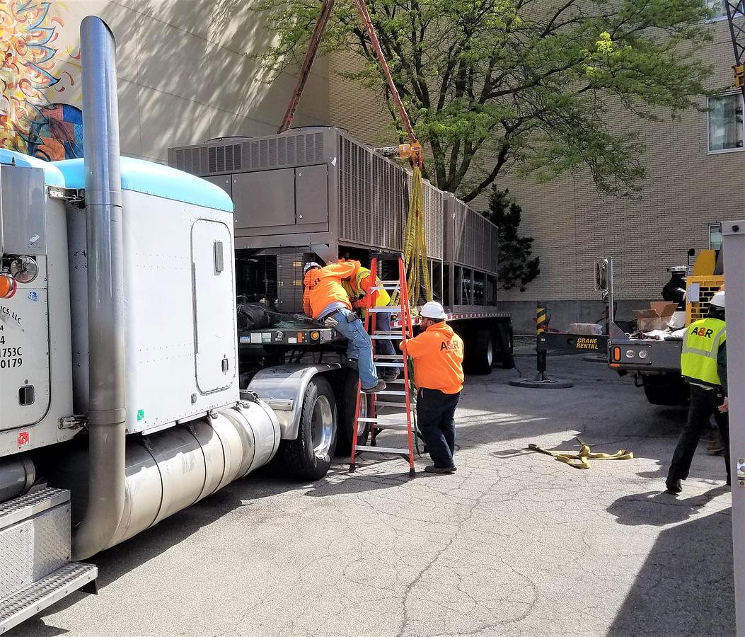 New! 2023 York 120 ton Chiller 460v YLAA0120SE46PC COATED COILS Avail. 11/14/23 r410a