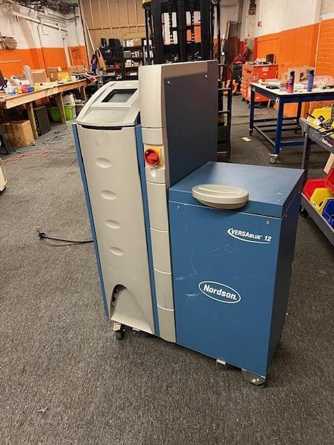 Used Nordson Versablue VT Adhesive Melter Moldman Meltman
