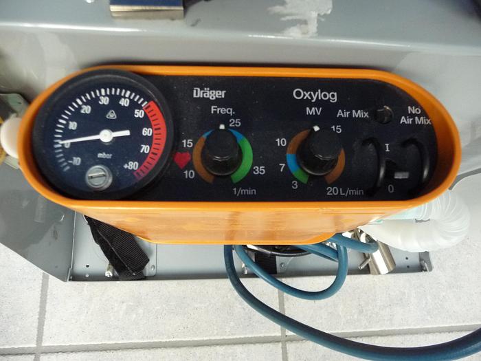 Gebraucht Dräger Oxylog mit Trägerplatte..