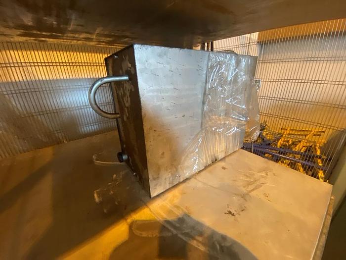 Used 2000 Orma NPC 10/10 Veneer Press