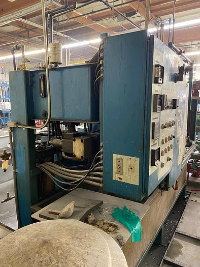 Used 1998 MPI INVESTMENT CASTING WAX PRESS 44-30 HORIZONTAL( On Hold)
