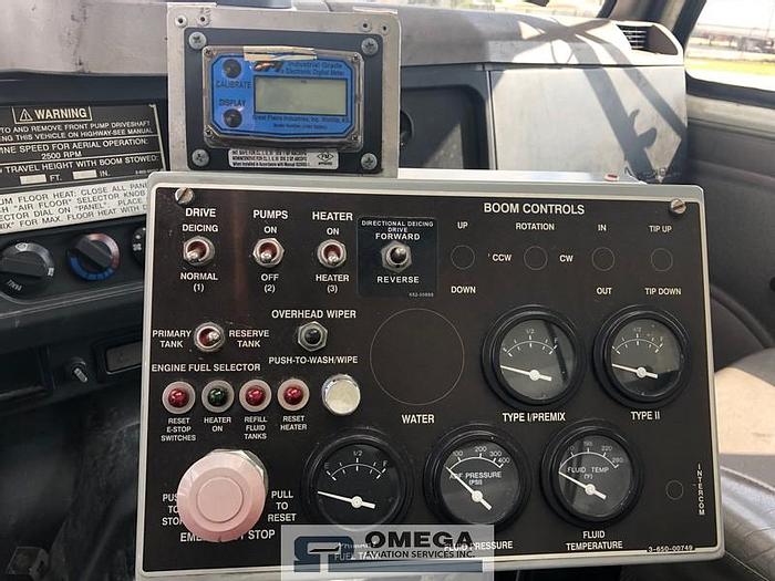 Used Global 2100 Aircraft Deicer (2,100 gallon tank cap) on Navistar 4700 Chassis