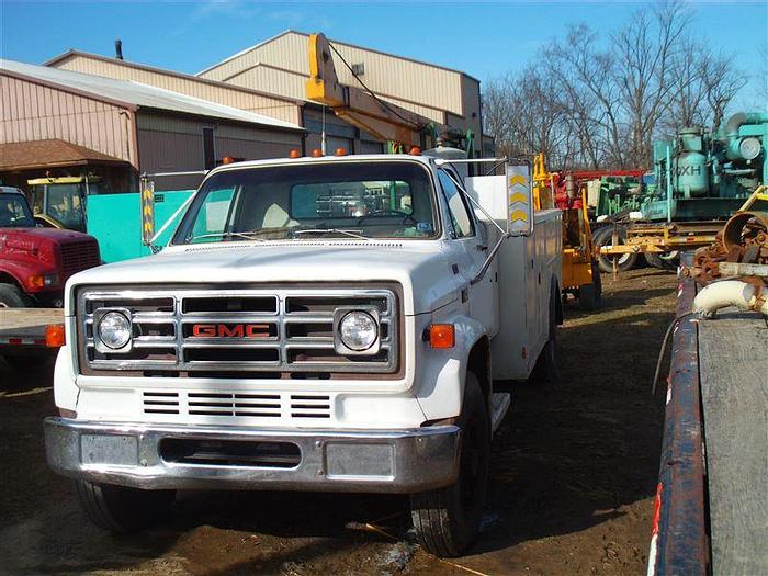 Used 1984 Cyclone Pump Hoist Rig