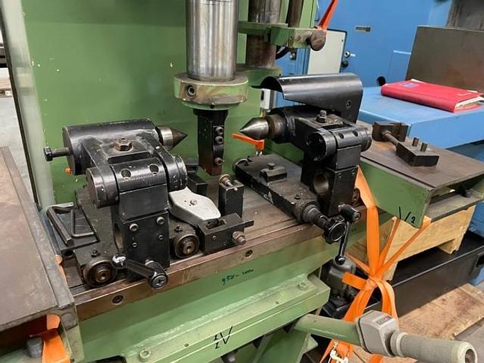 Gebruikt MAE 16t. richtpers