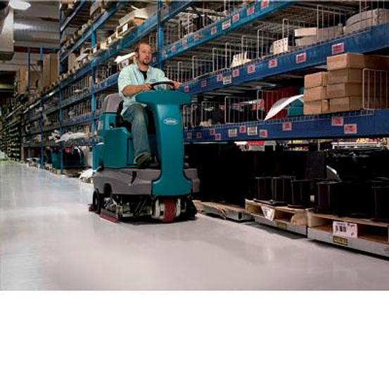 Tennant T7 Rider Scrubber