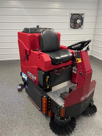 Factory Cat GTR V2.1 Rider Scrubber