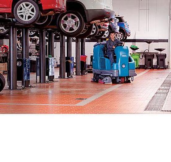 Tennant T16 Rider Scrubber