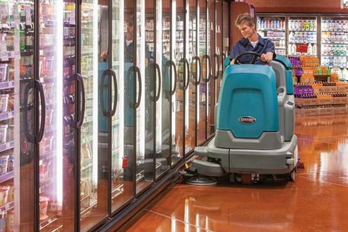 Tennant T12 Compact Rider Scrubber