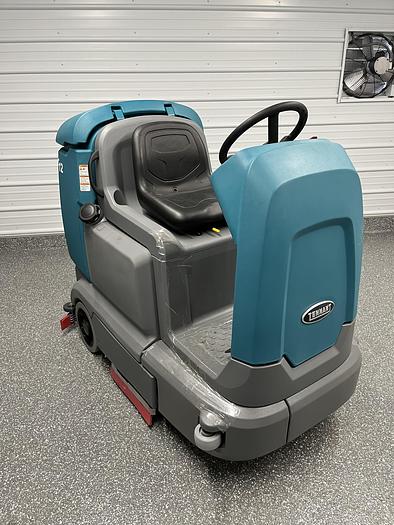 New Tennant T12 Rider Scrubber
