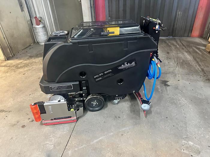 Refurbished Factory Cat Demo Mini-HD 29" Cylindrical Scrubber