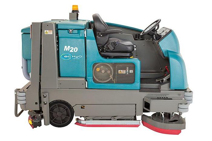 Tennant M20 Rider Sweeper-Scrubber