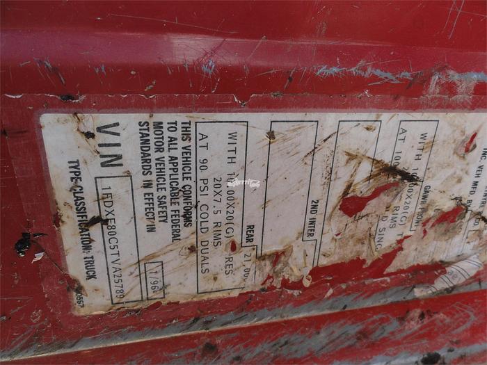 Used 1996 FORD F800