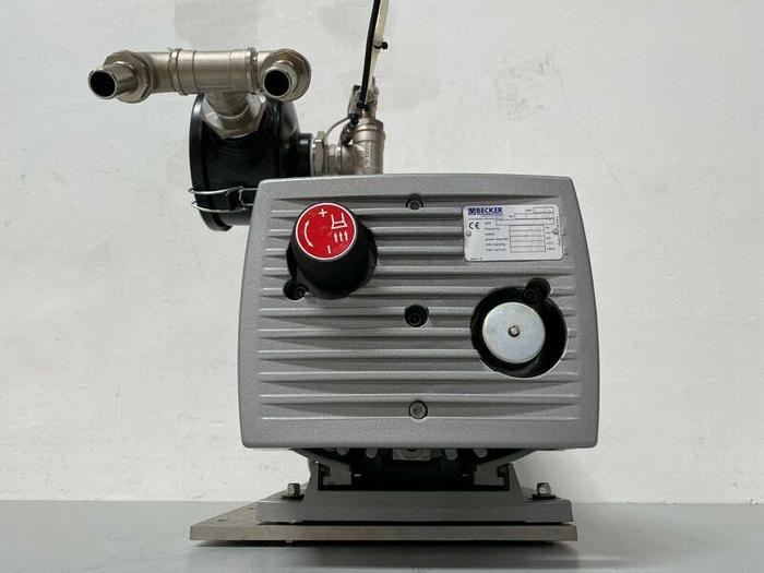 Used Becker VT 4.25 Rotary Vane Oil-Less Vacuum Pump w/ Vacuum Switch & Filter