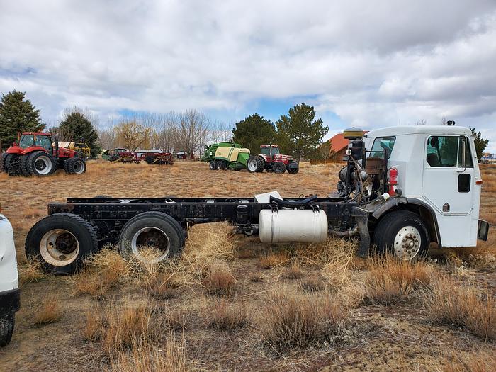 Used Peterbilt 320 Chassis Truck