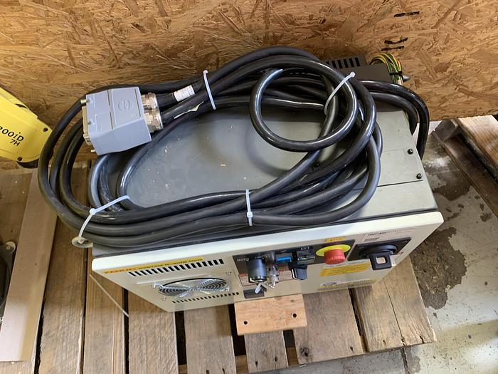 Used FANUC LR MATE 200iD/7H 5 AXIS CNC ROBOT WITH LR MATE R30iB CONTROLLER