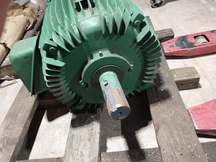 Used TOSHIBA EQP 3PH 40HP WEG Electric Motor 208-230-460 VAC 1175RPM GH0-0
