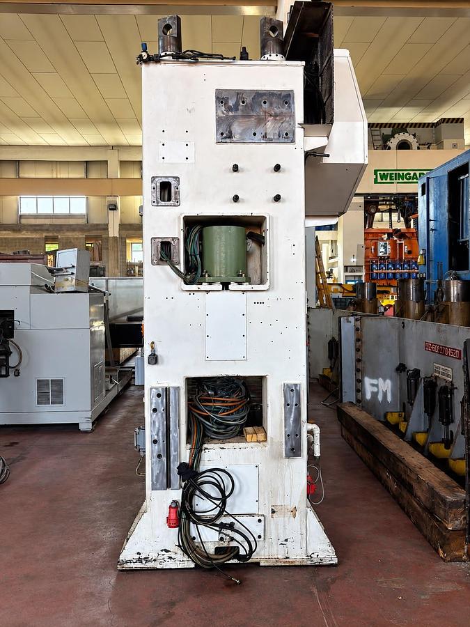 Usato RAVNE 200 Ton High-Speed Press 180 spm + FEEDING LINE