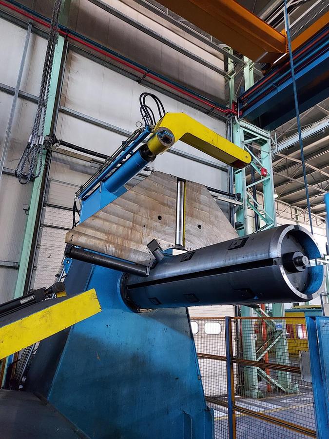 Usato CATTANEO 2000 Ton Link Drive Press 4500 x 2500 mm - with cushion