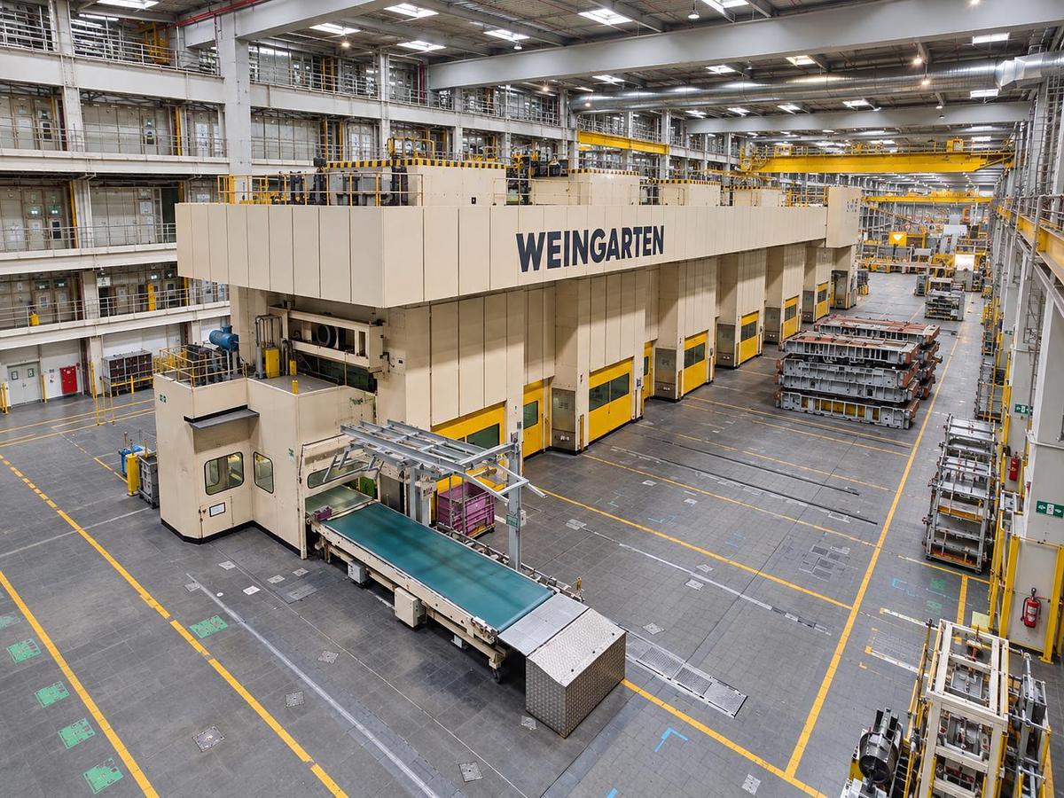 Usato x5 WEINGARTEN 1000 Ton Link Drive Press – 4600 x 2200 mm - EX BMW