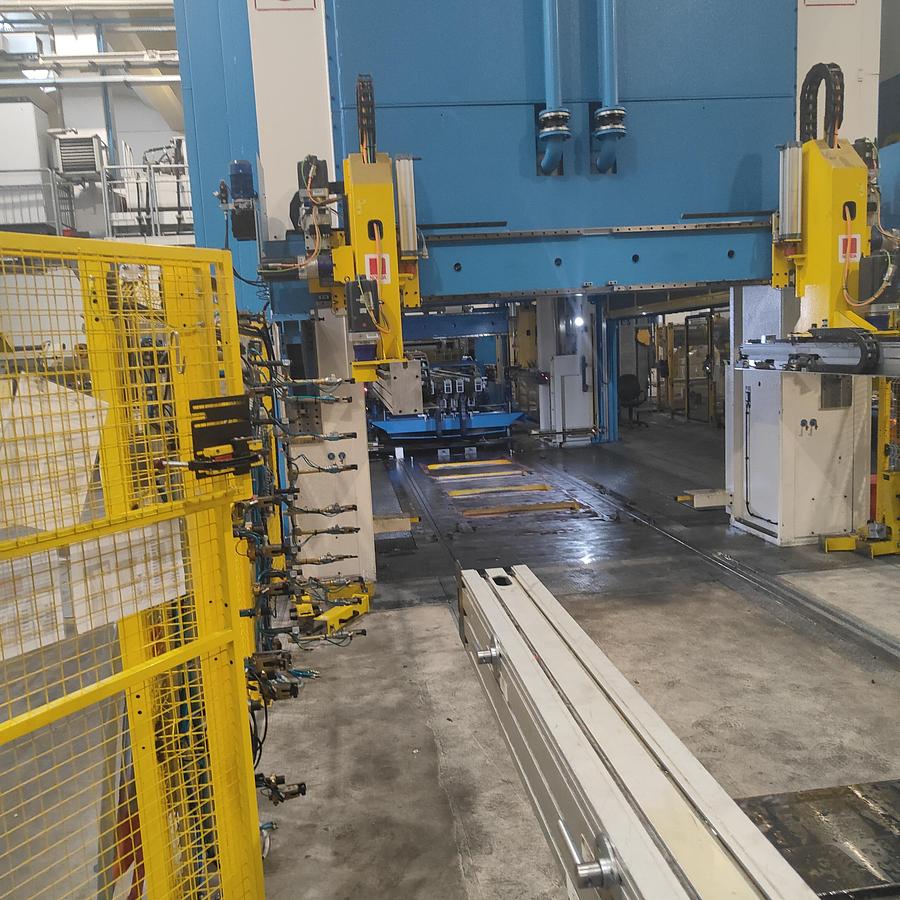 Usato 2019 MOSSINI 2000 Ton LD 6000 x 2500 mm + NORDA transfer + MILLUTENSIL coil feeding line