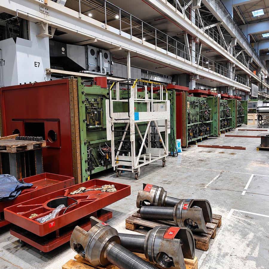 Ricondizionato 7500 Ton Tandem Press Line – 5 WEINGARTEN 1000 Ton+ 1 SMG-SCHULER 2500 Ton
