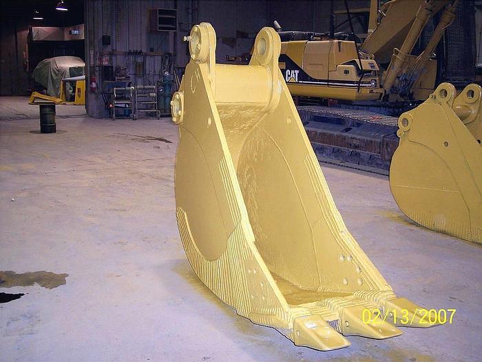 Used 28" USED, HD BUCKET, 5" PINS, 16" BETWEEN EARS, 24" SPREAD.