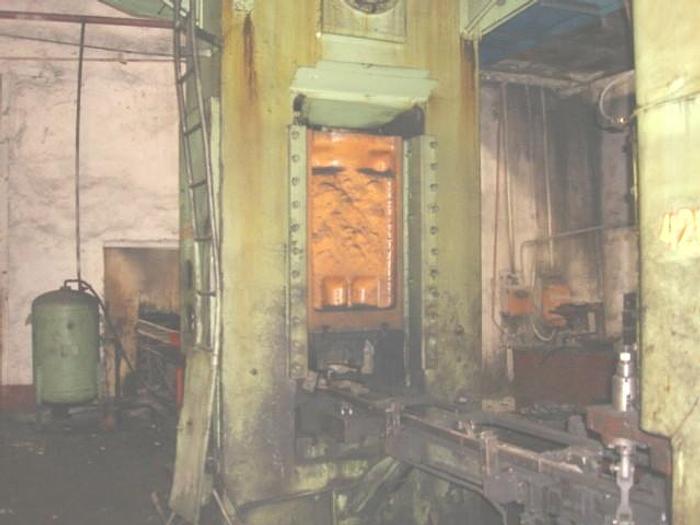 Used Press Trimming K0236