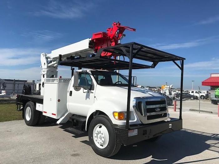 Used 2010 Ford F750 Telelect Commander 4042 Digger Derrick - C76440