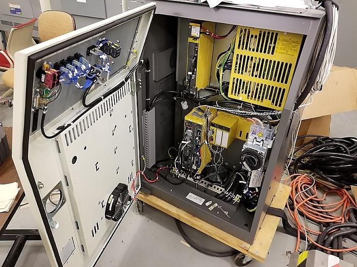 Used 2017 LIKE NEW USED FANUC M2000iA/900L 6 AXIS ROBOT 900kg CAPACI