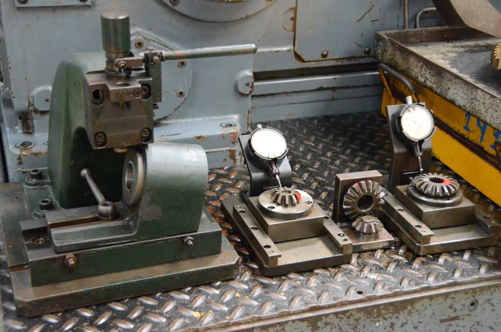 Usado GLEASON 726 Talladoras de grupos conicos #7345