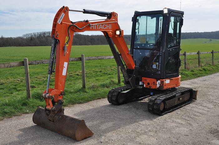 Used 2016 HITACHI ZAXIS 26U