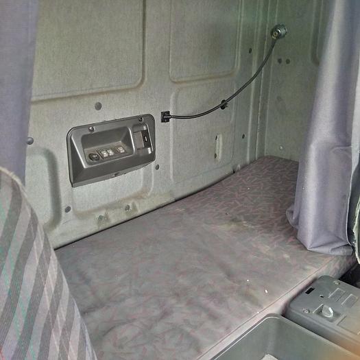 Usado 2001 Iveco Eurotech 440E40 tractor unit