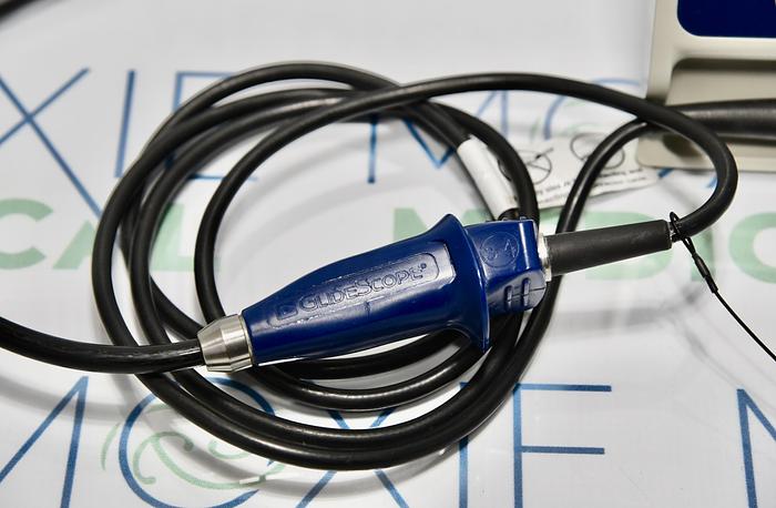 VERATHON GLIDESCOPE 0231-0003 GVL WITH MONITOR, ADULT 3-4 BATON 0570-0185 AND POWER CABLE