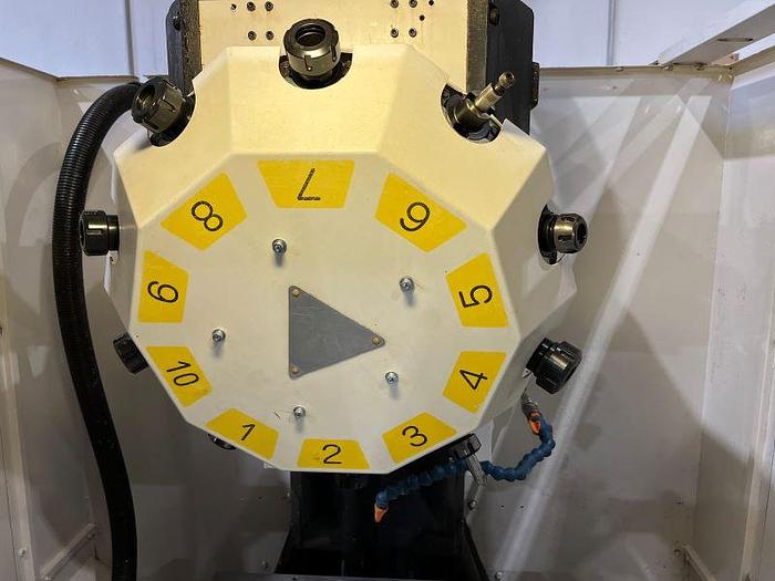 Usato CENTRO DI LAVORO ROBODRILL a-T10B CNC FANUC