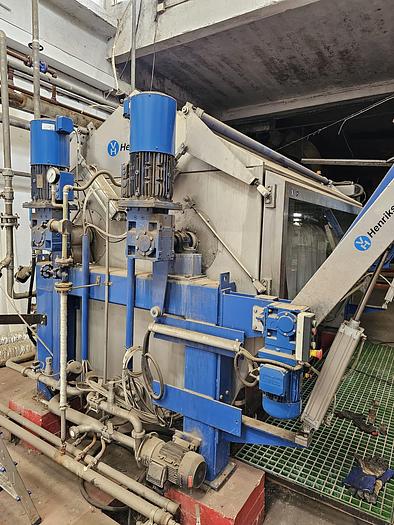 Used JIGGER HENRIKSEN