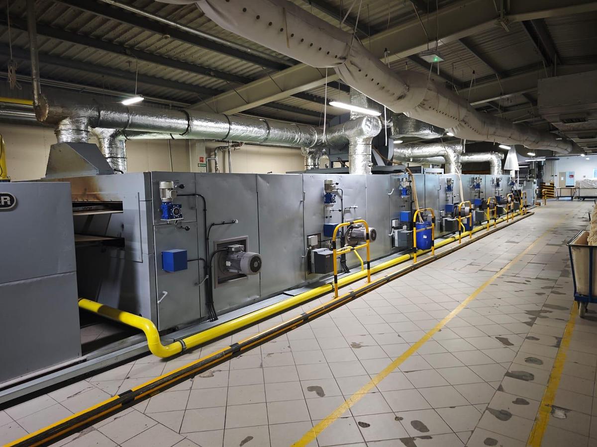 Used BRUCKNER Stenter, working width 2200 mm, fully renewed in 2019