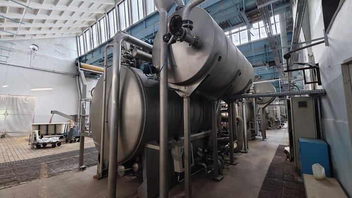 Used THIES dyeing machine year 1998 capacity 900 Kgs